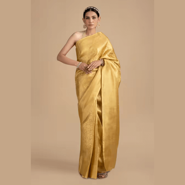 Gold Silk Floral Woven Saree With Unstitched Blouse Piece