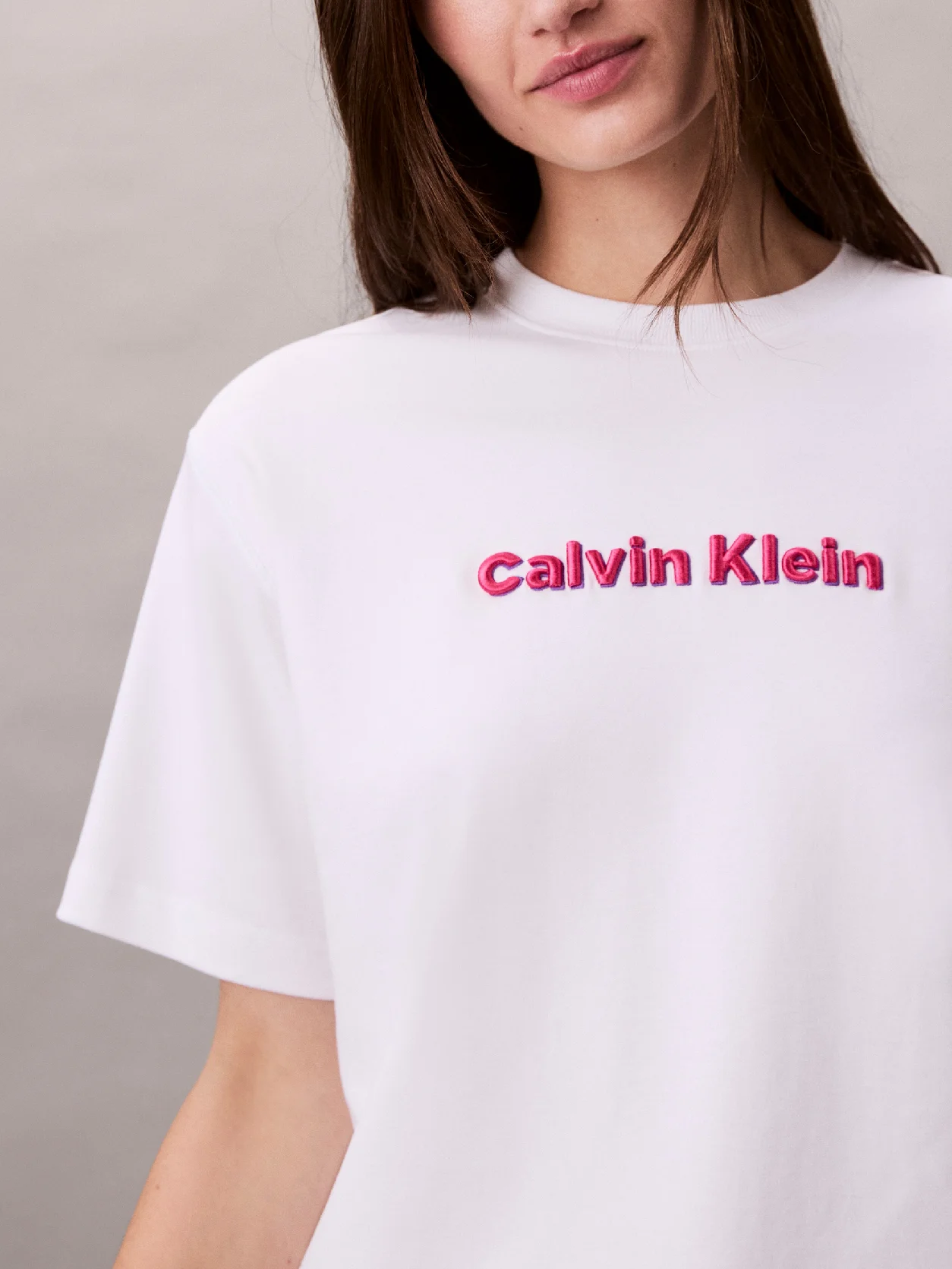 47d205g_yaa_main_2000x2632_hi_res_jpeg